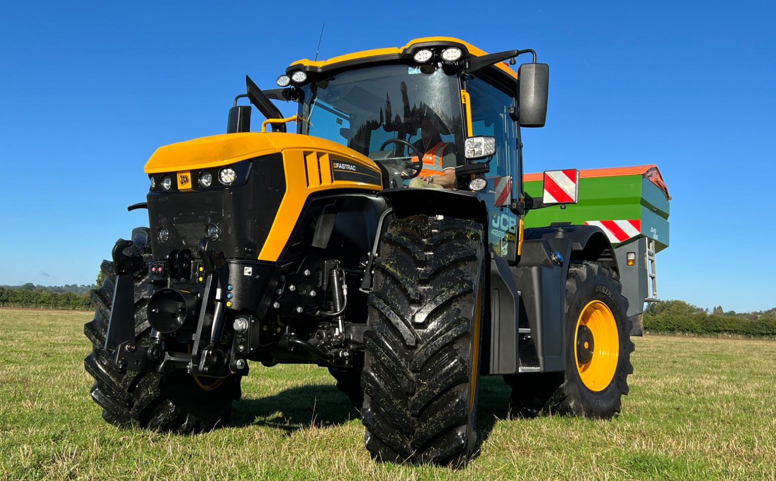 JCB Fastrac 4220 ICON Vado Al Massimo Le Impressioni Di Guida