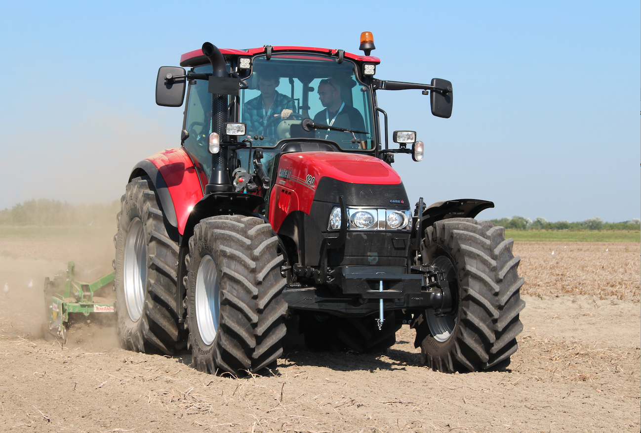 Case IH Luxxum 120. Compatto di lusso | TRATTORI Web - News sui trattori